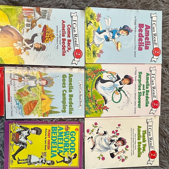 Amelia Bedelia Book Set for Kids - Picture 2 of 11